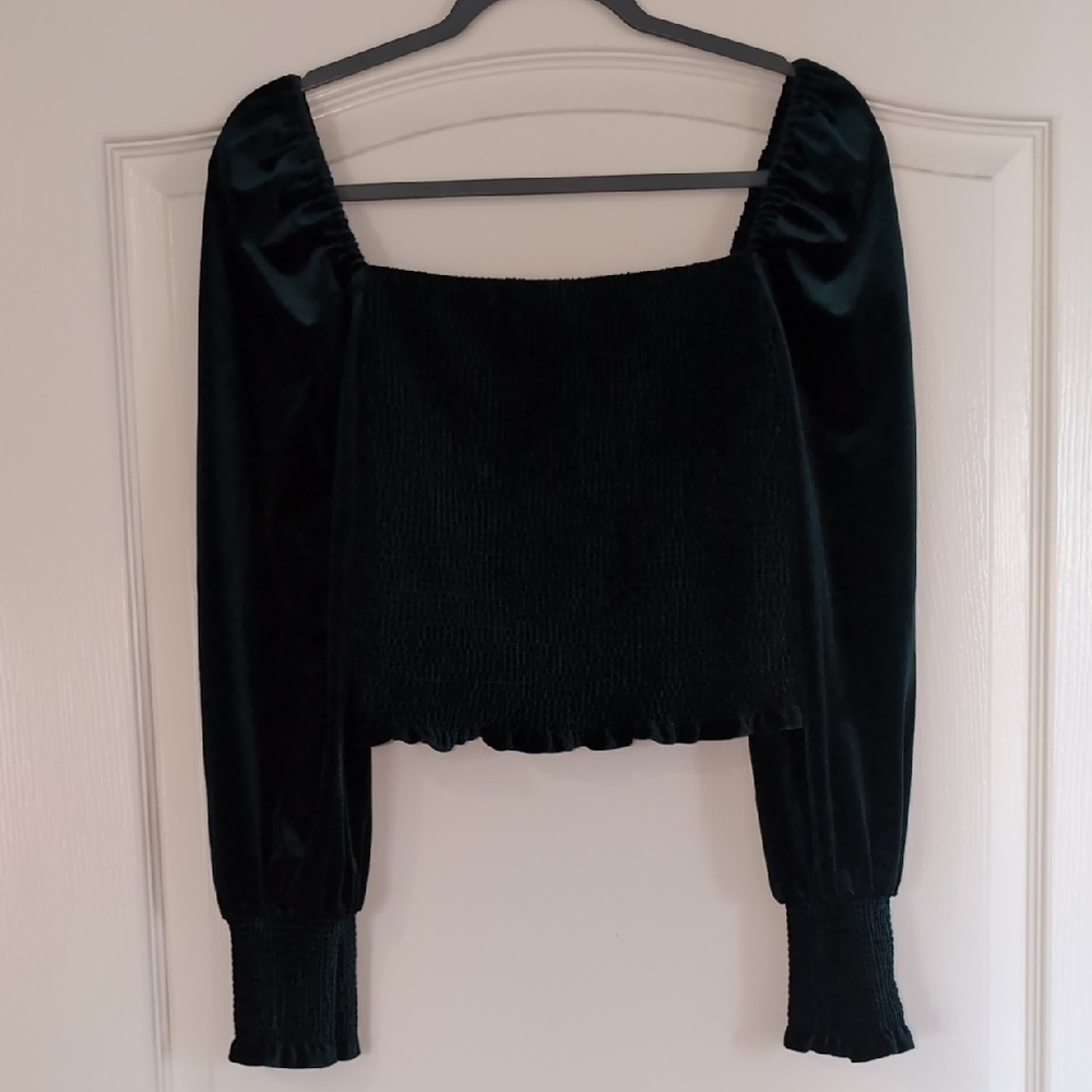Gianni Bini Black Ruched Velvet Blouse